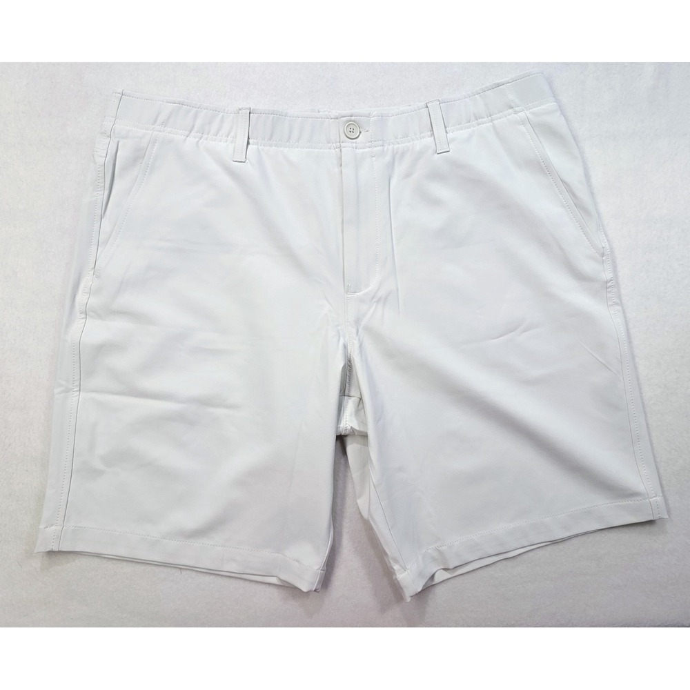 Under Armour Golf Shorts Mens 40 Ivory Beige LIMITED USE Loose Fit Heat Gear